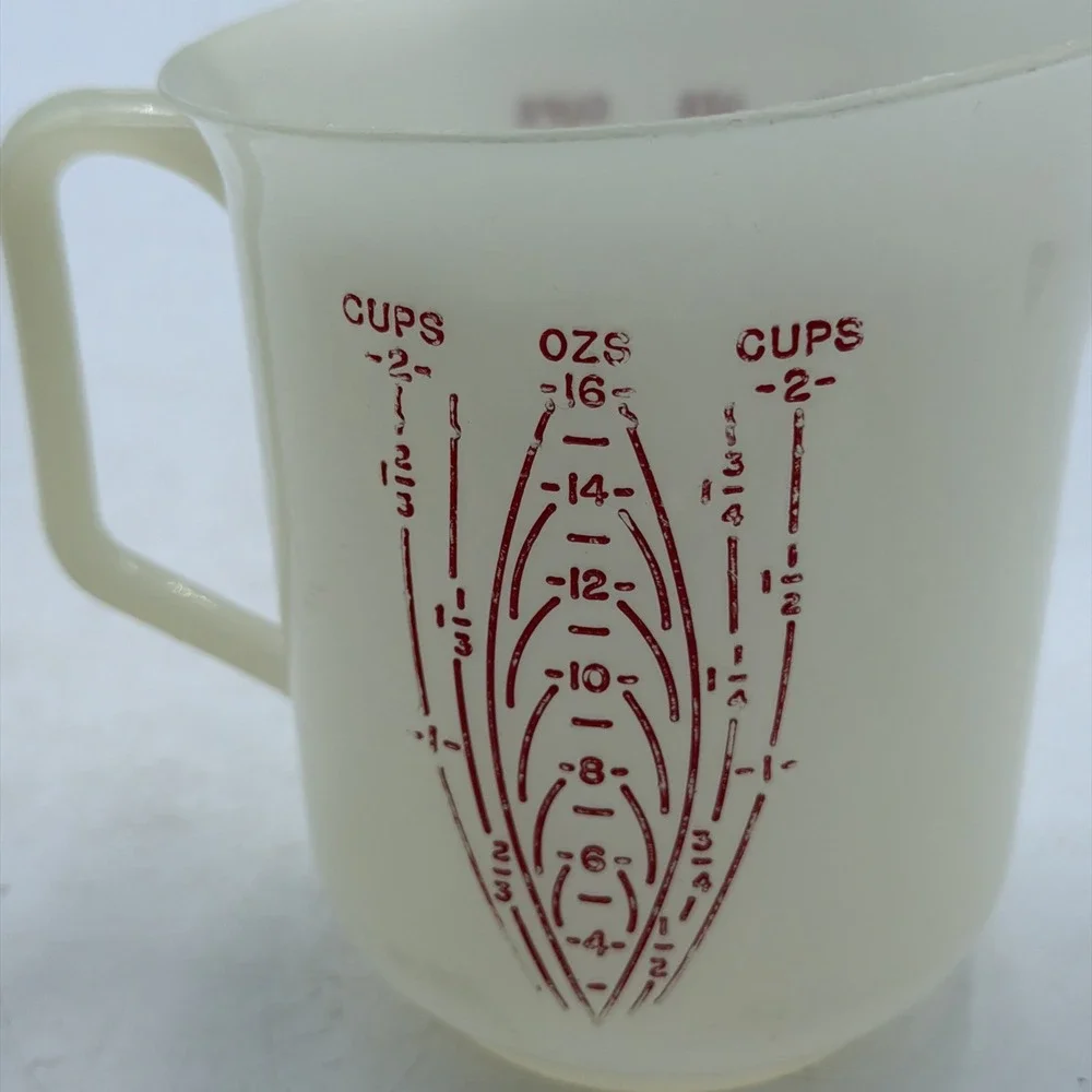 Vintage 50s Tupperware 134-2 Two Cup Measuring Pitcher Red Lettering